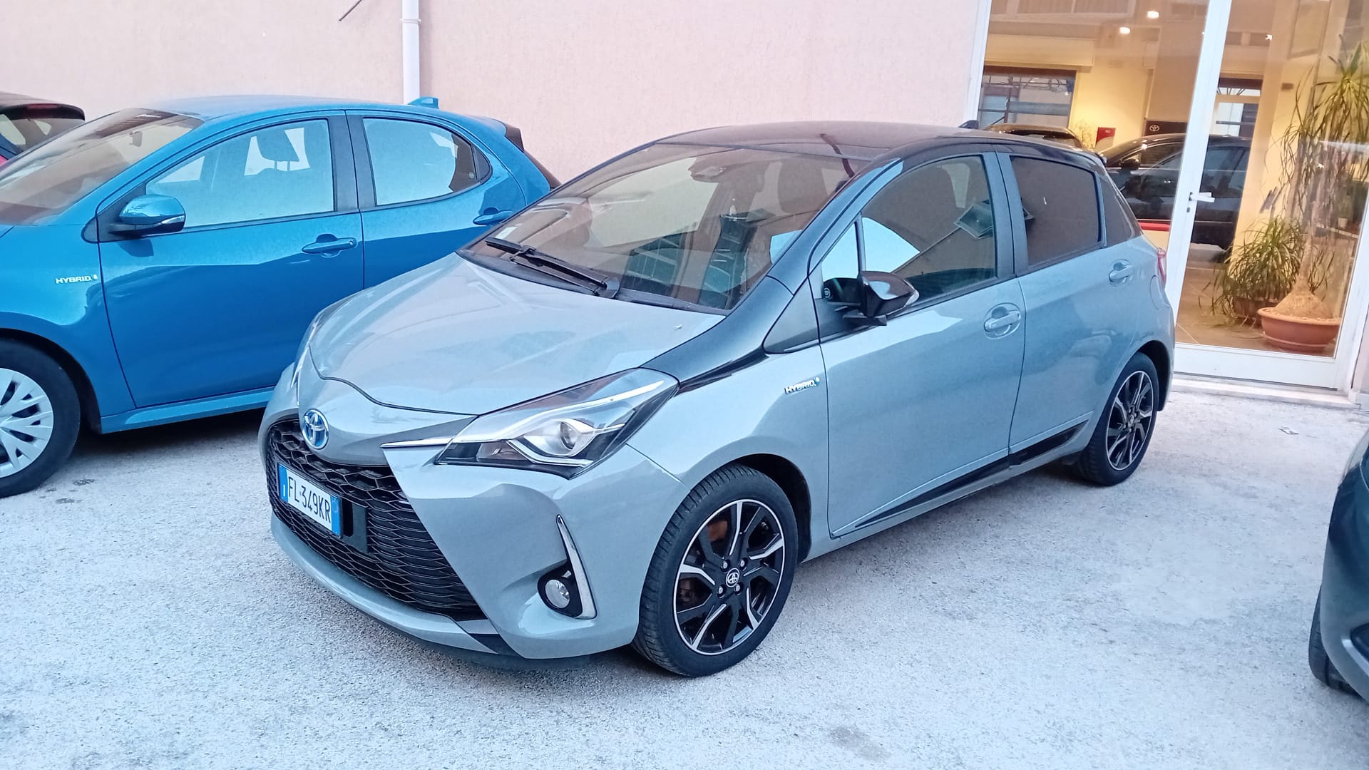 TOYOTA YARIS 1.5 H